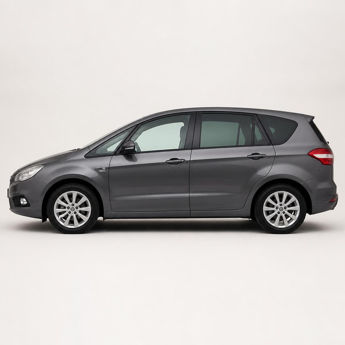 Photograph for the word „ауто“ (car)