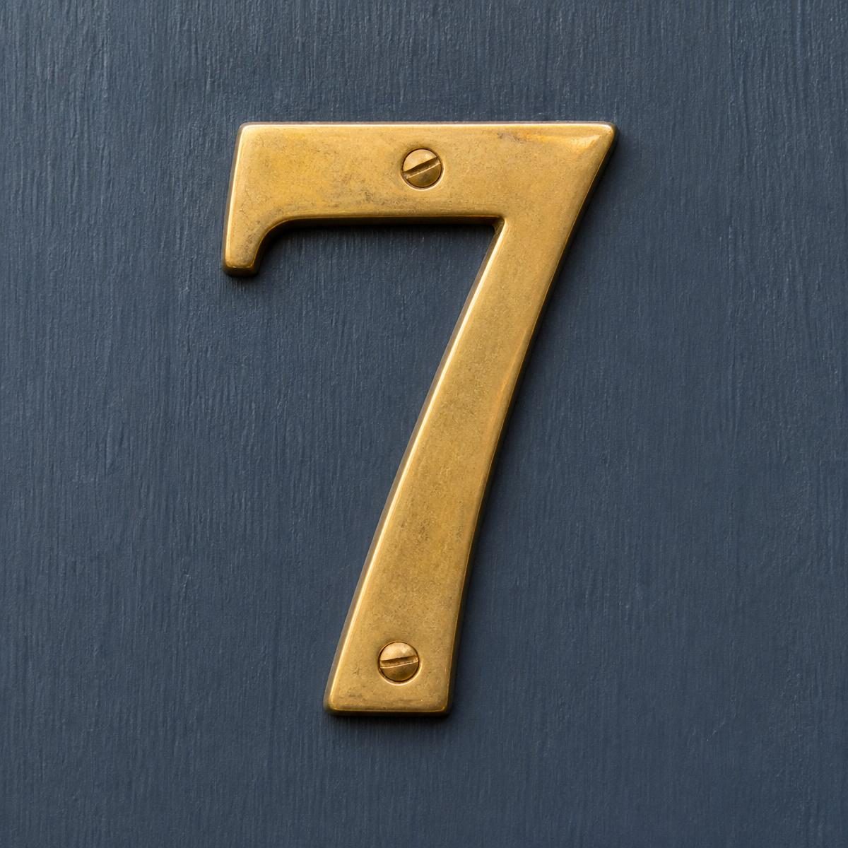 Photograph for the word „број“ (number)