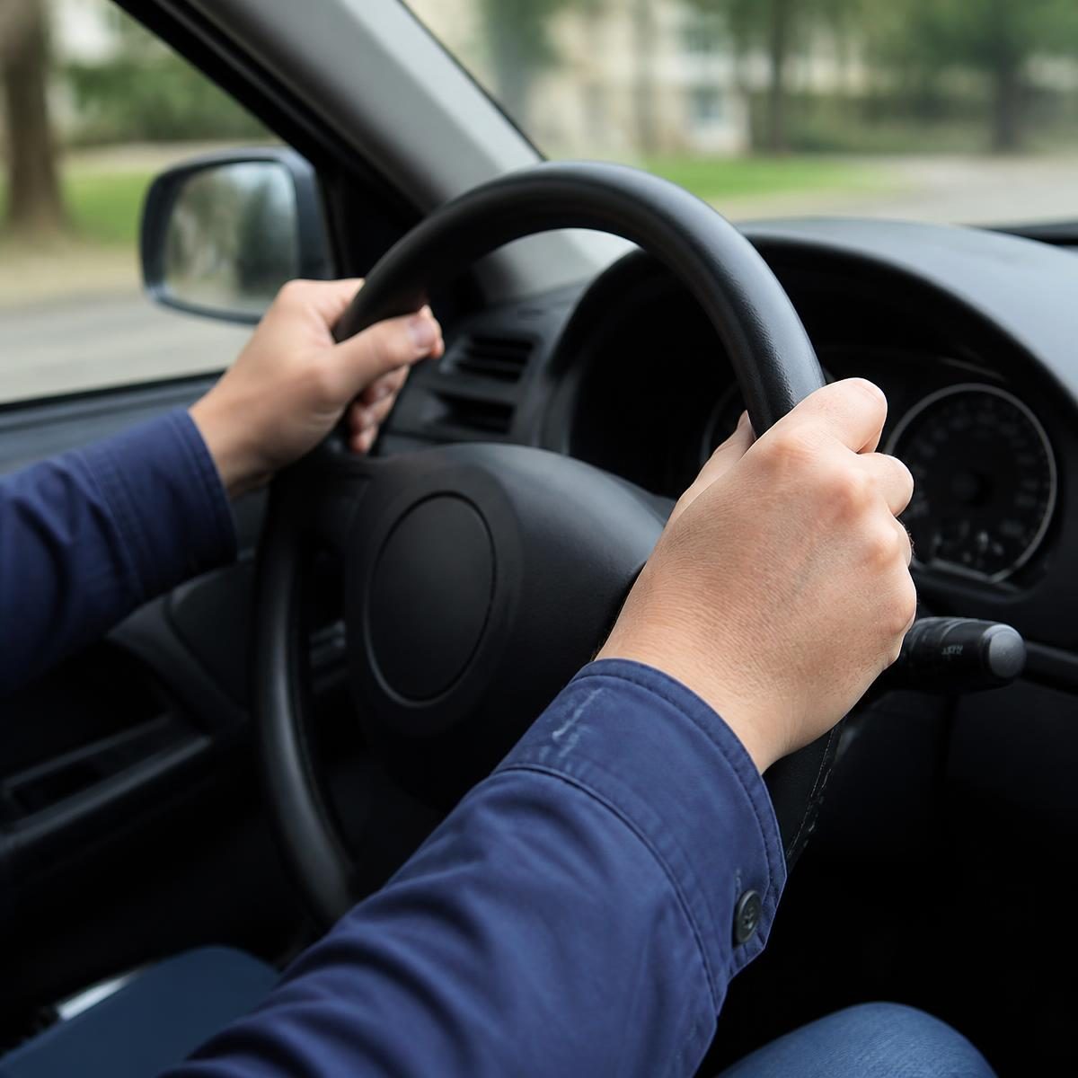 Photograph for the word „возити“ (to drive)