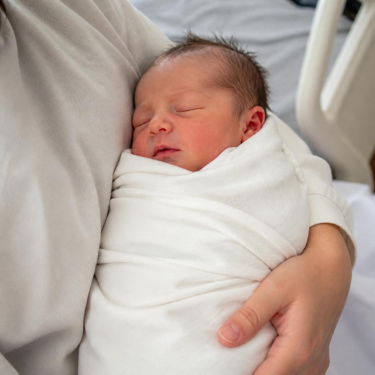 Photograph for the word „родити се“ (to be born)
