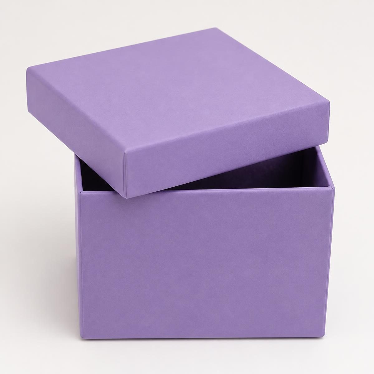 Photograph for the word „кутија“ (box)