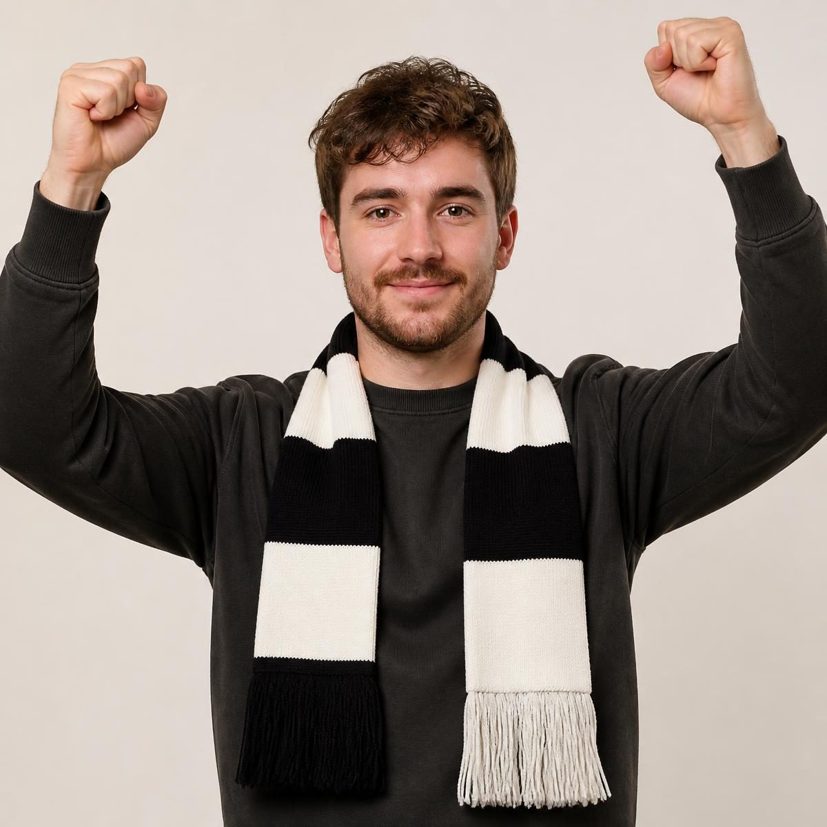 Photograph for the word „навијач“ (fan, supporter)