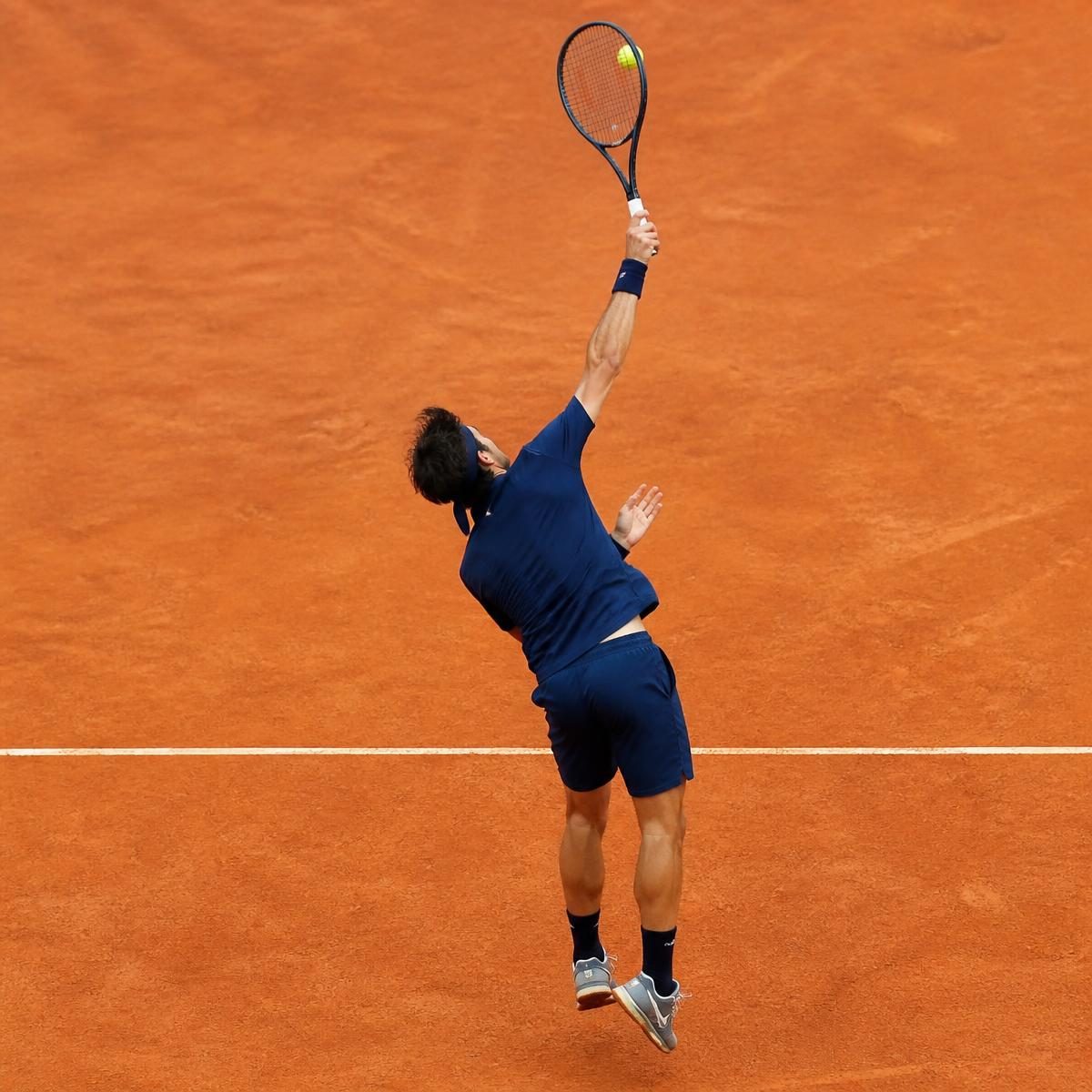 Photograph for the word „тенис“ (tennis)