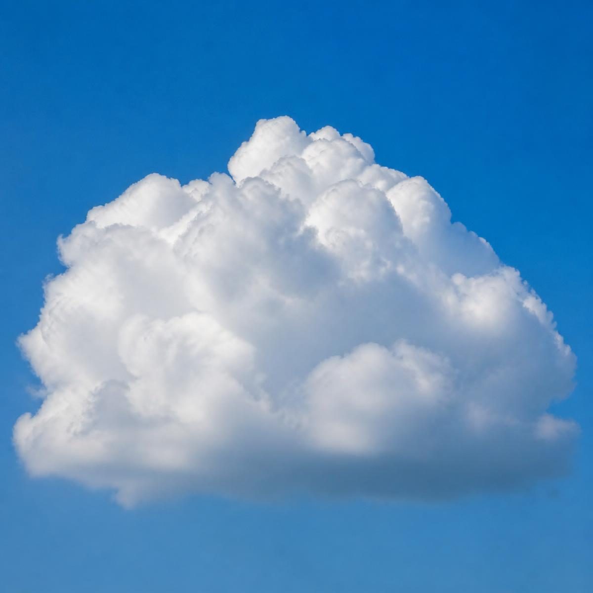 Photograph for the word „облак“ (cloud)