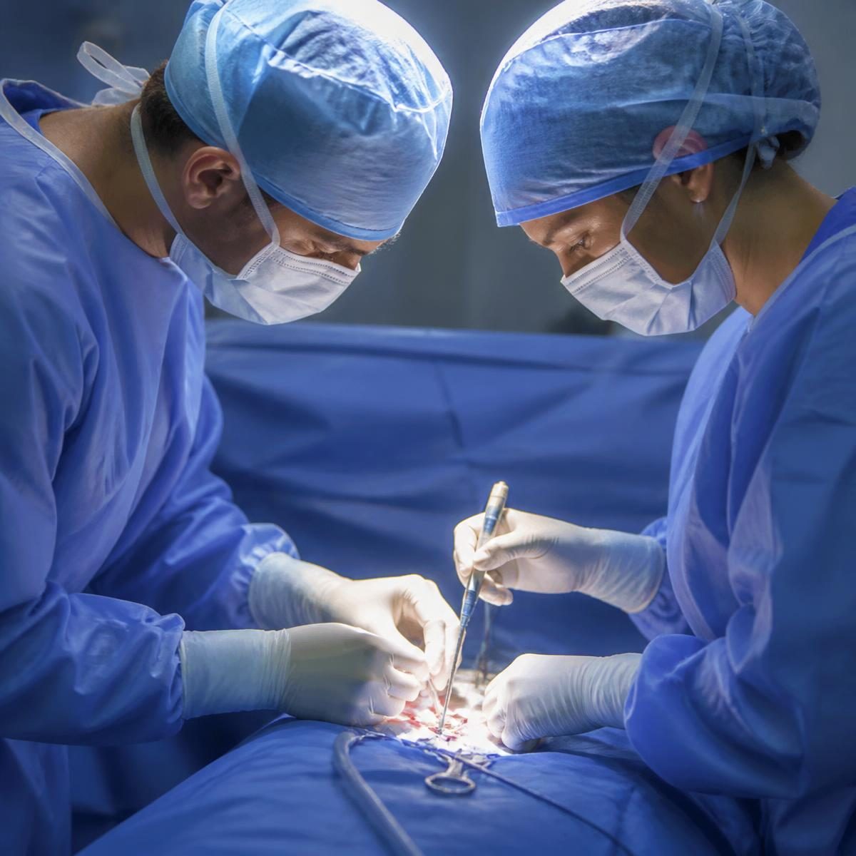 Photograph for the word „оперисати“ (to operate (perform surgery))