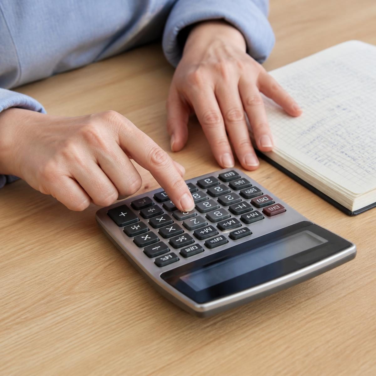 Photograph for the word „израчунати“ (to calculate (perfective))